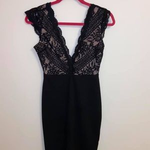 Black lace detail semiformal dress